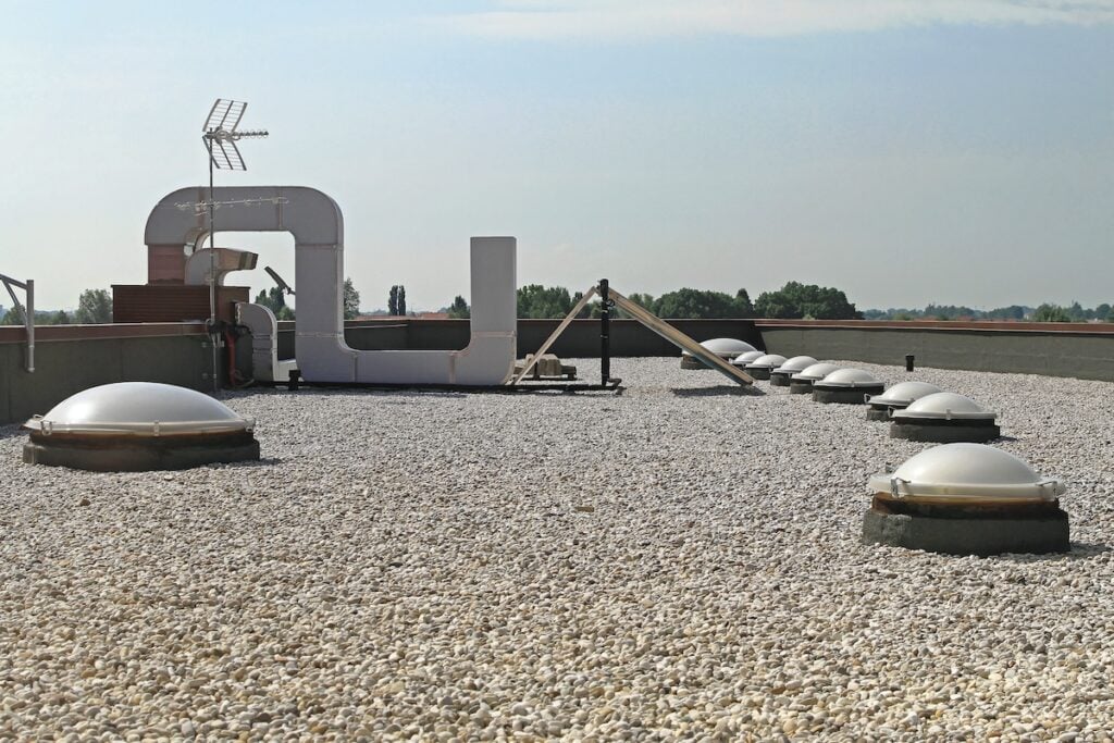 gravel flat roof